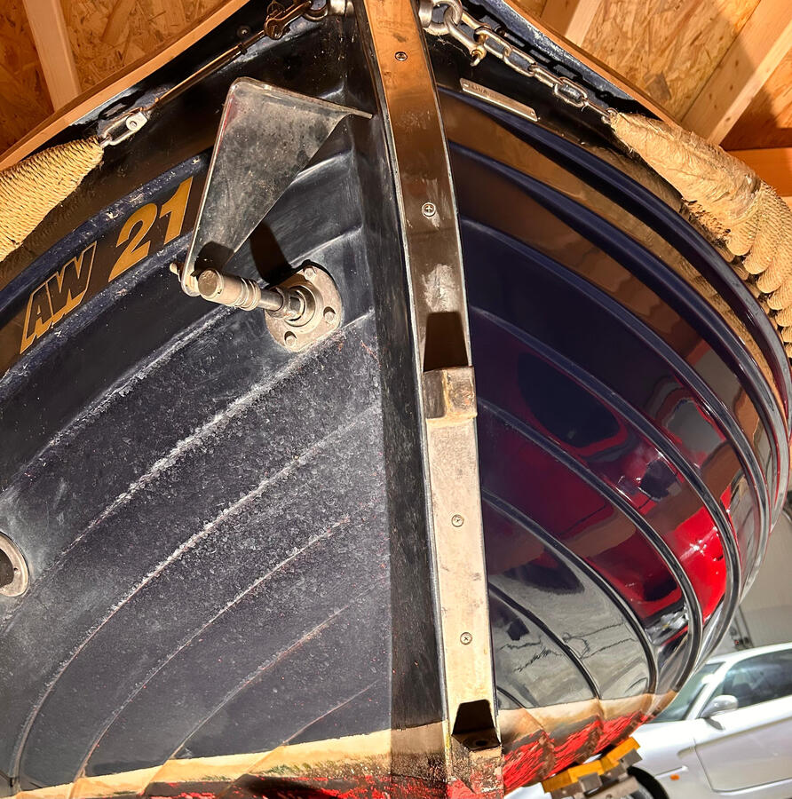 Duidelijk verschil tussen een doffe en een gepolijste bootromp